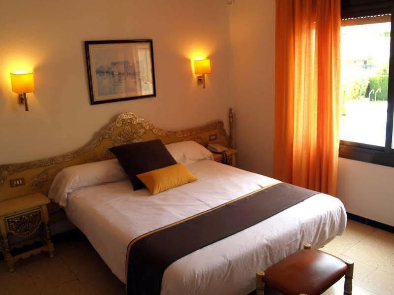 Hotel Hostal Del Sol Sant Feliu de Guíxols Exteriér fotografie