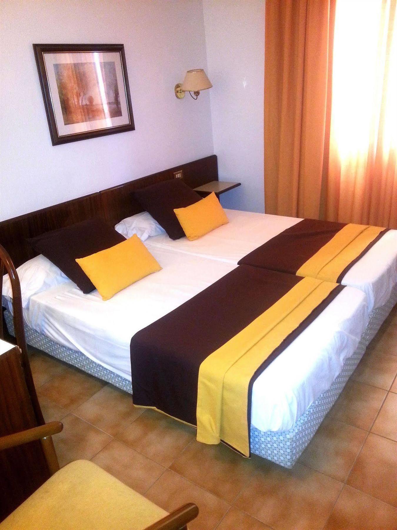 Hotel Hostal Del Sol Sant Feliu de Guíxols Exteriér fotografie